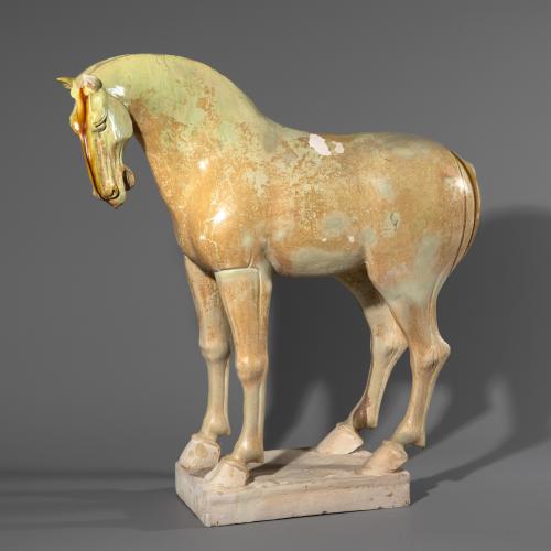 Große Figur eines Pferdes