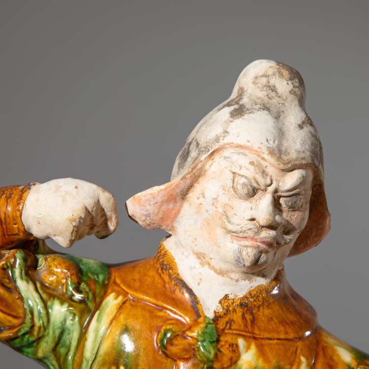 Bild 9 zu Objekt, Paar W&auml;chterfiguren (Lokapala) mit Sancai-Glasur, K-16A 6