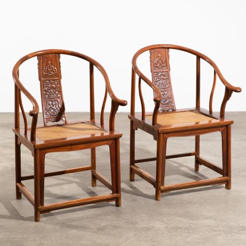 Paar Stühle mit hufeisenförmiger Lehne (quanyi)