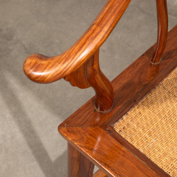 Bild 3 zu Objekt, Paar St&uuml;hle mit hufeisenf&ouml;rmiger Lehne (quanyi), K-16A 7