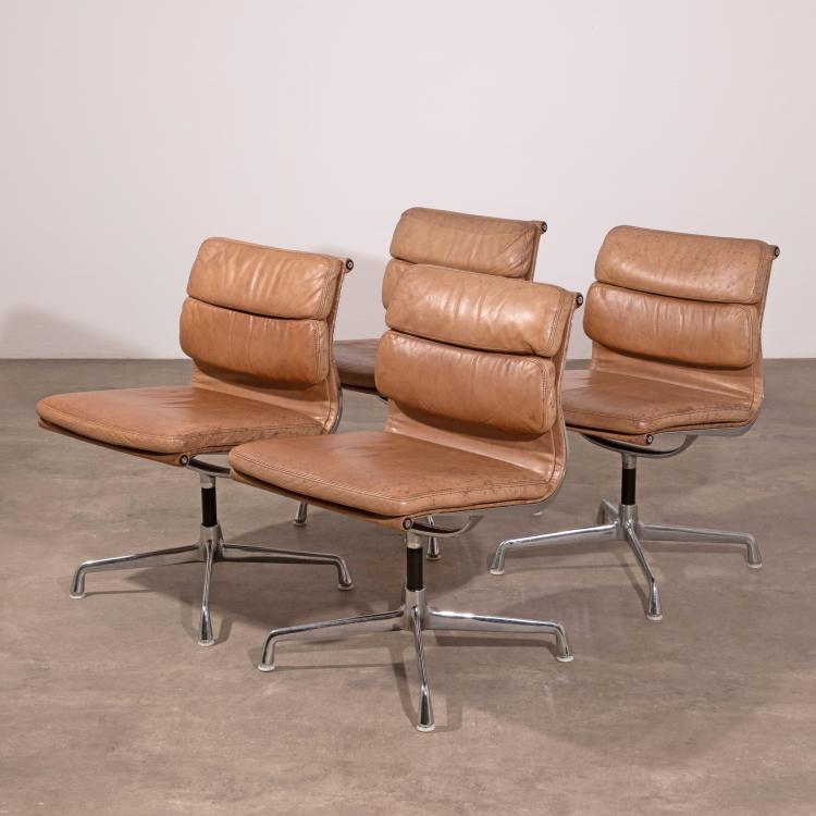 Hauptbild zu Objekt, 4 x Soft Pad St&uuml;hle Modell EA 205, Charles & Ray Eames, Vitra, K-16O 72