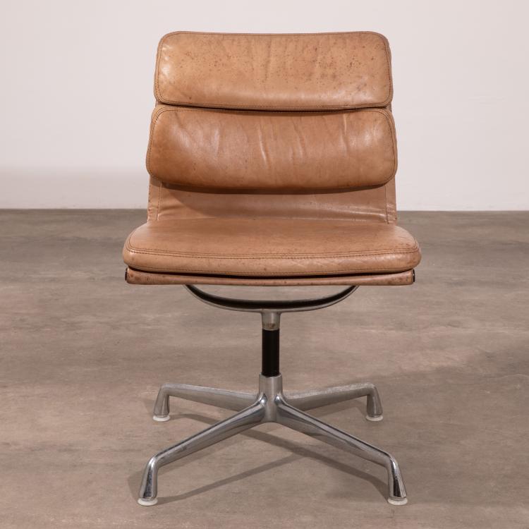 Bild 2 zu Objekt, 4 x Soft Pad St&uuml;hle Modell EA 205, Charles & Ray Eames, Vitra, K-16O 72