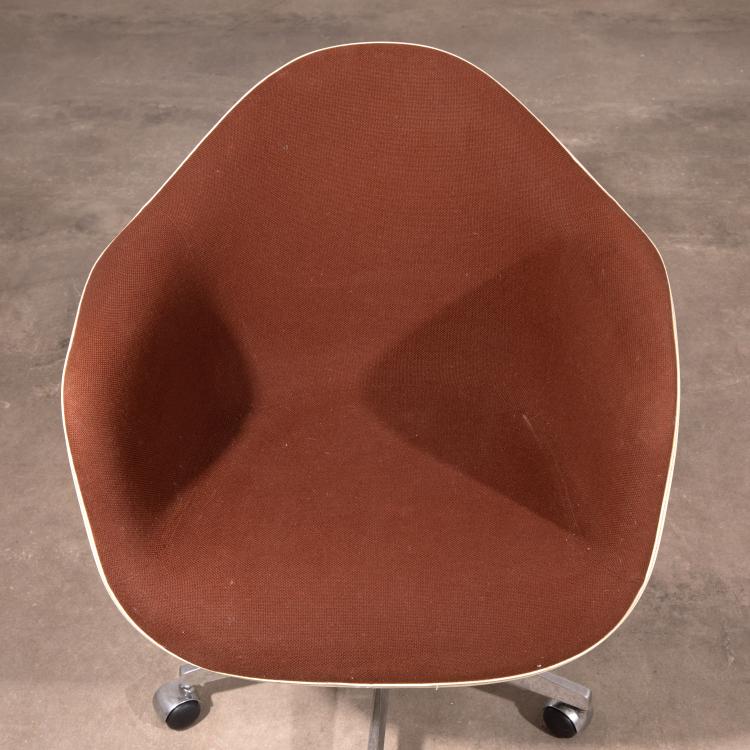 Bild 2 zu Objekt, Armchair model DAT, Charles & Ray Eames, Vitra, K-16O 21