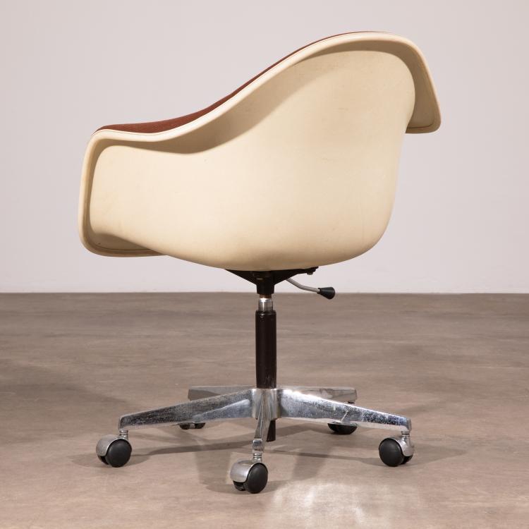 Bild 3 zu Objekt, Armchair model DAT, Charles & Ray Eames, Vitra, K-16O 21