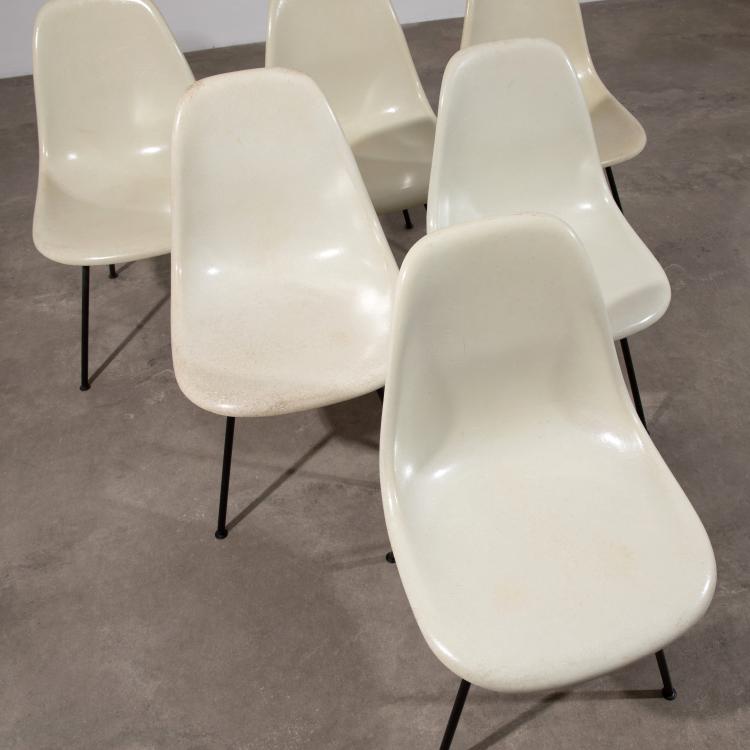 Bild 2 zu Objekt, 6 x fiberglass chairs model DSH, Charles & Ray Eames, Vitra, K-16O 22