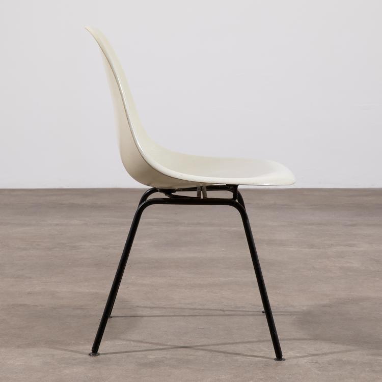 Bild 4 zu Objekt, 6 x fiberglass chairs model DSH, Charles & Ray Eames, Vitra, K-16O 22