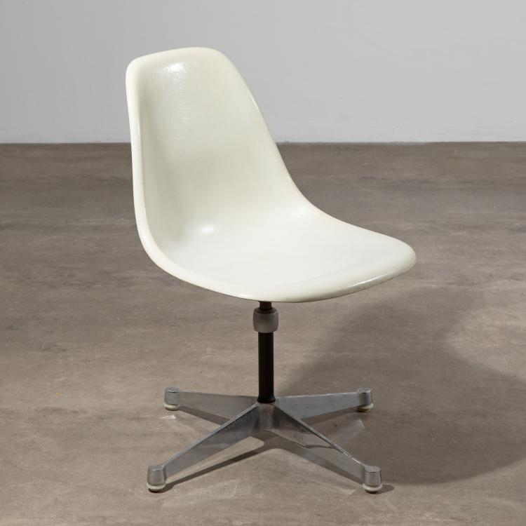Hauptbild zu Objekt, Fiberglass chair model PSC, Charles & Ray Eames, Vitra, K-16O 24