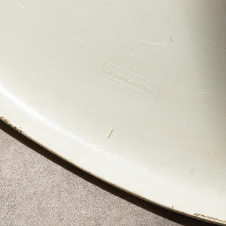 Bild 4 zu Objekt, Fiberglass chair model PSC, Charles & Ray Eames, Vitra, K-16O 24