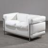 Two-seater sofa model LC 2