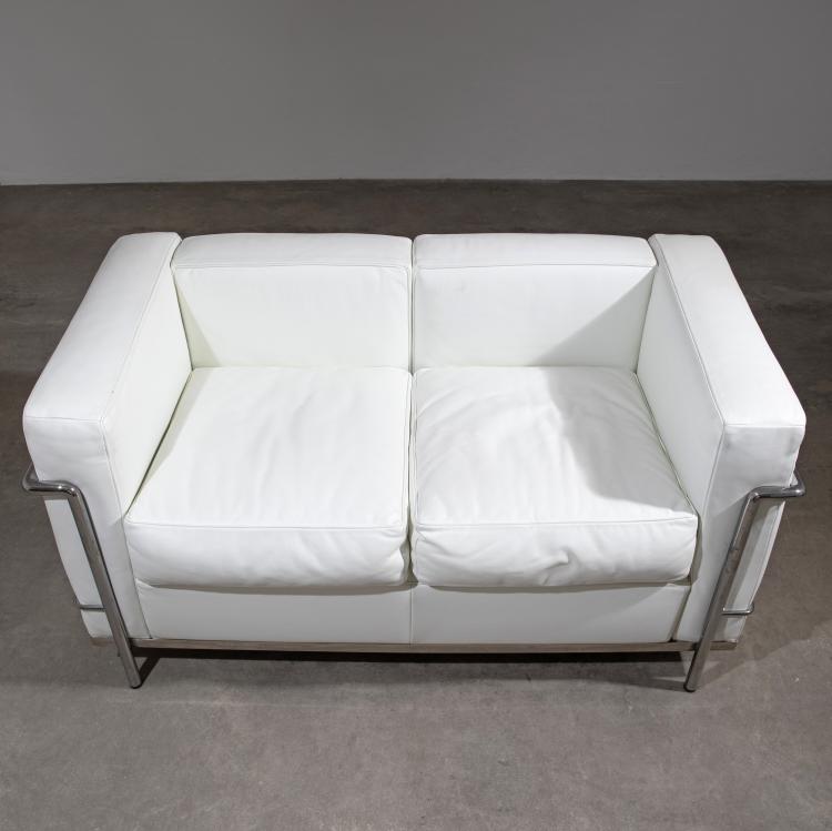 Bild 2 zu Objekt, Two-seater sofa model LC 2, Cassina, K-16O 8