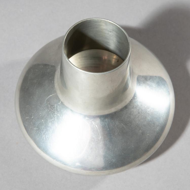 Bild 2 zu Objekt, Georg Jensen. Zinnvase, K-16O 45