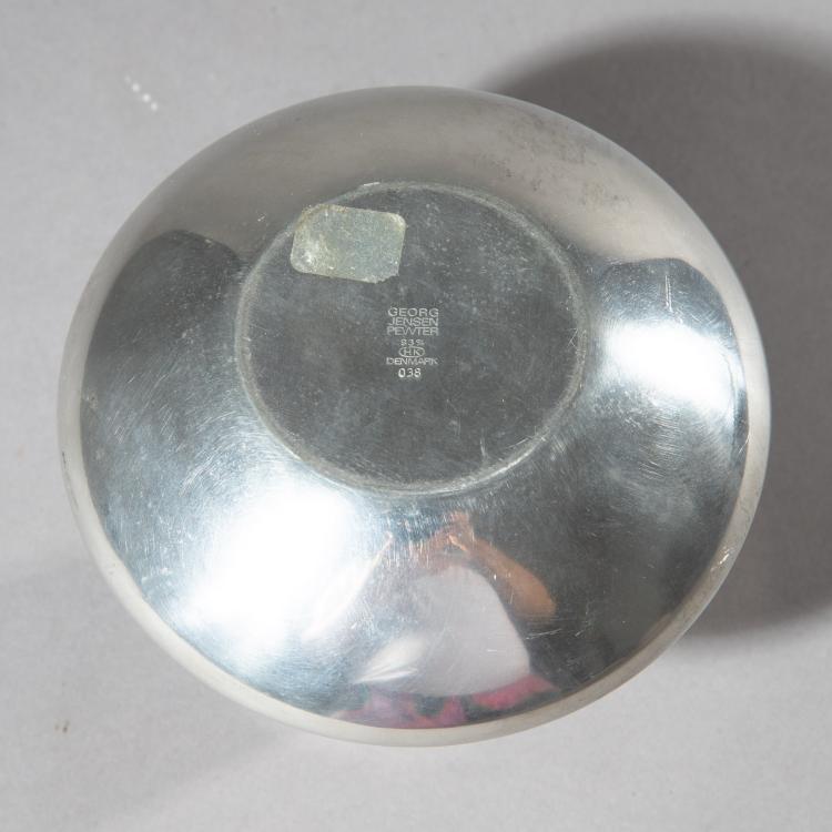 Bild 3 zu Objekt, Georg Jensen. Zinnvase, K-16O 45