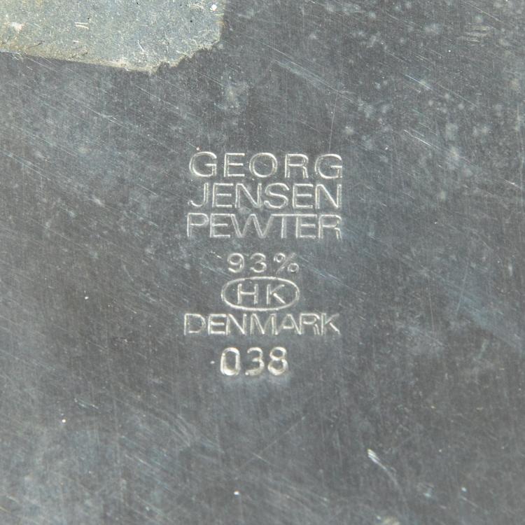 Bild 4 zu Objekt, Georg Jensen. Zinnvase, K-16O 45
