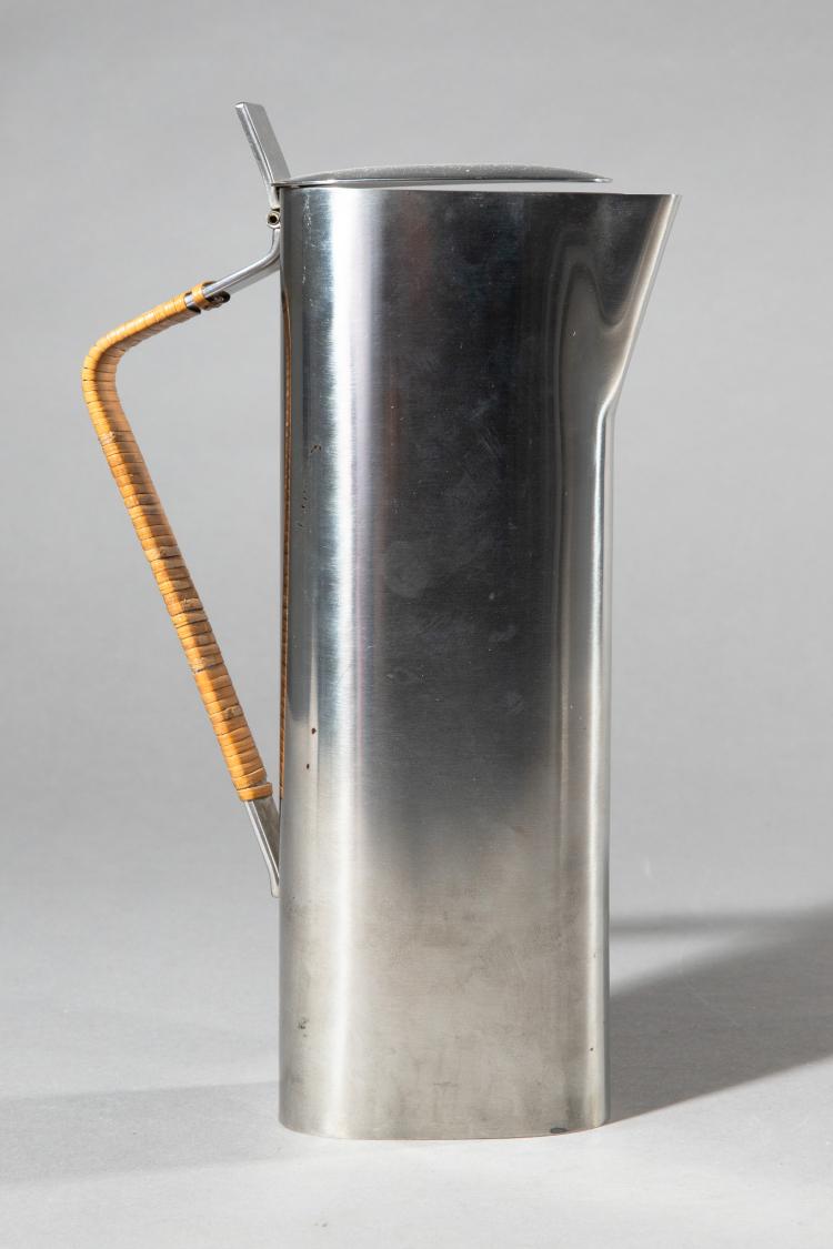 Bild 2 zu Objekt, Kaffeekanne. Edelstahl. 1960, K-16O 48