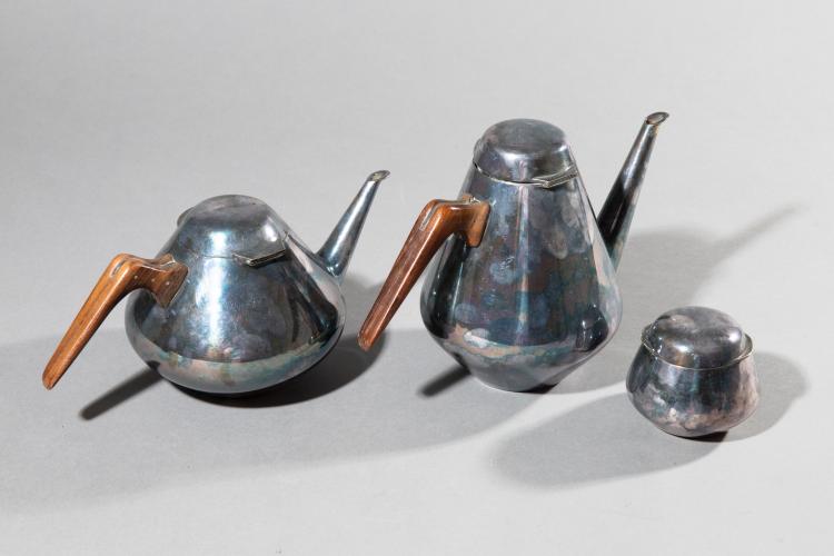 Bild 2 zu Objekt, Service. Nickel silver and wood. 1950s, K-16O 31