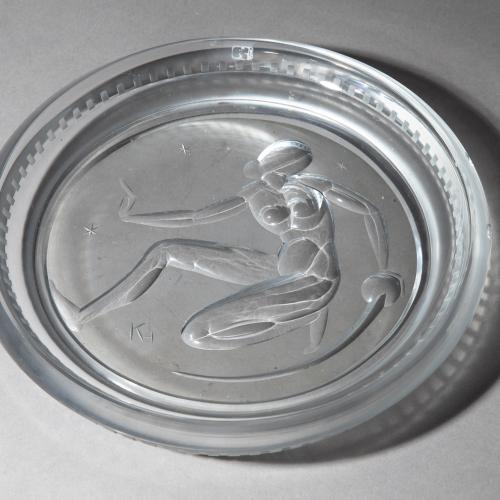 Solid glass plate