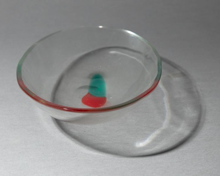 Bild 3 zu Objekt, Gro&szlig;er Teller. Glas, Ludovico Diaz de Santillana, K-16O 182