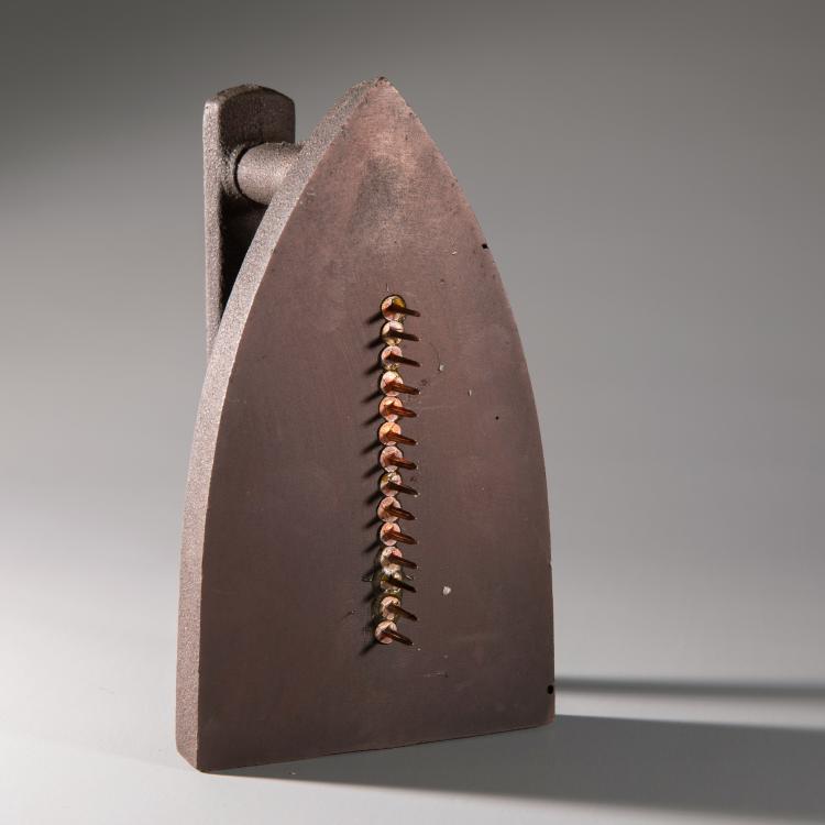 Bild 2 zu Objekt, 'Cadeau', 1921/1974, Man Ray, K-16B 334