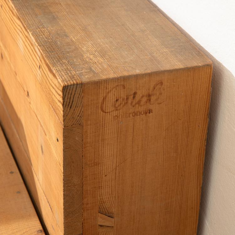 Bild 5 zu Objekt, Bett Modell La Bocca della Verit&agrave; aus der Mobili nella Valle Serie, Mario Ceroli, K-16B 728