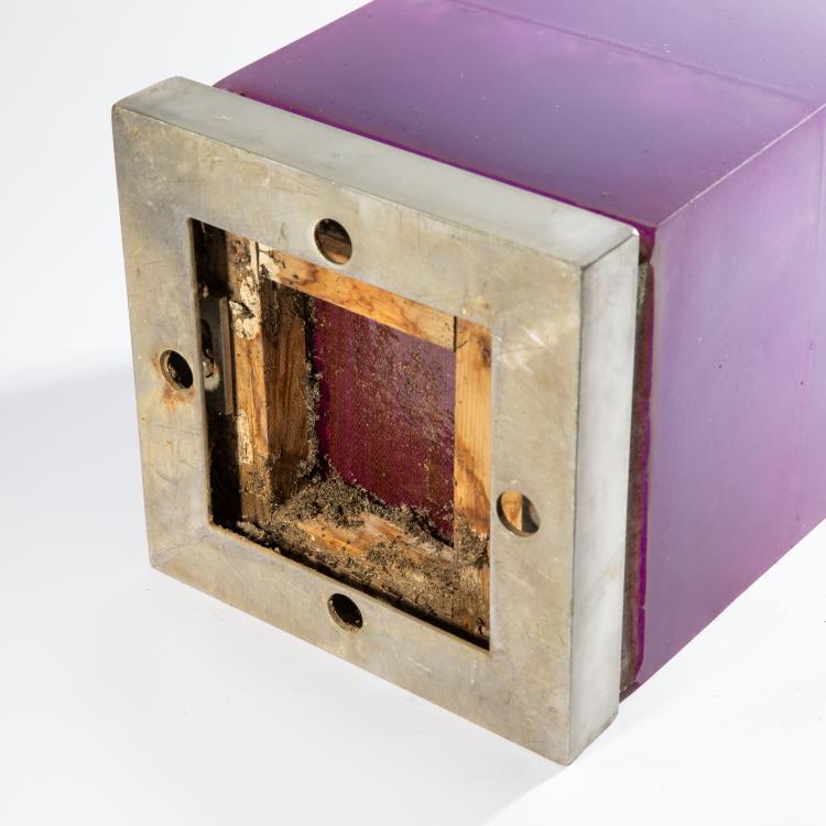 Bild 3 zu Objekt, Ohne Titel (violetter W&uuml;rfel), Herbert Hamak, K-16B 429