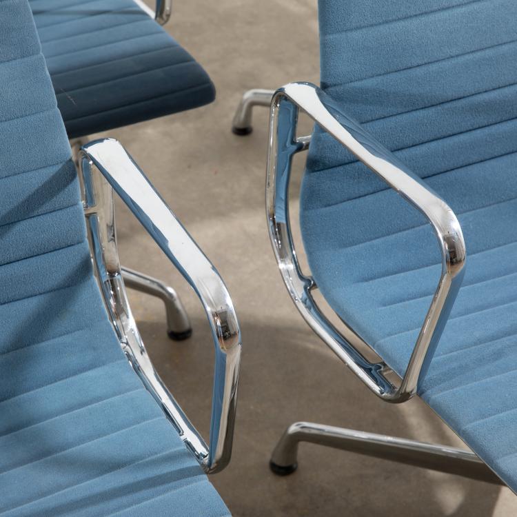 Bild 2 zu Objekt, 4 St&uuml;hle Modell Alu Chair EA 108, Charles Eames,Ray Eames, Vitra, K-16O 70