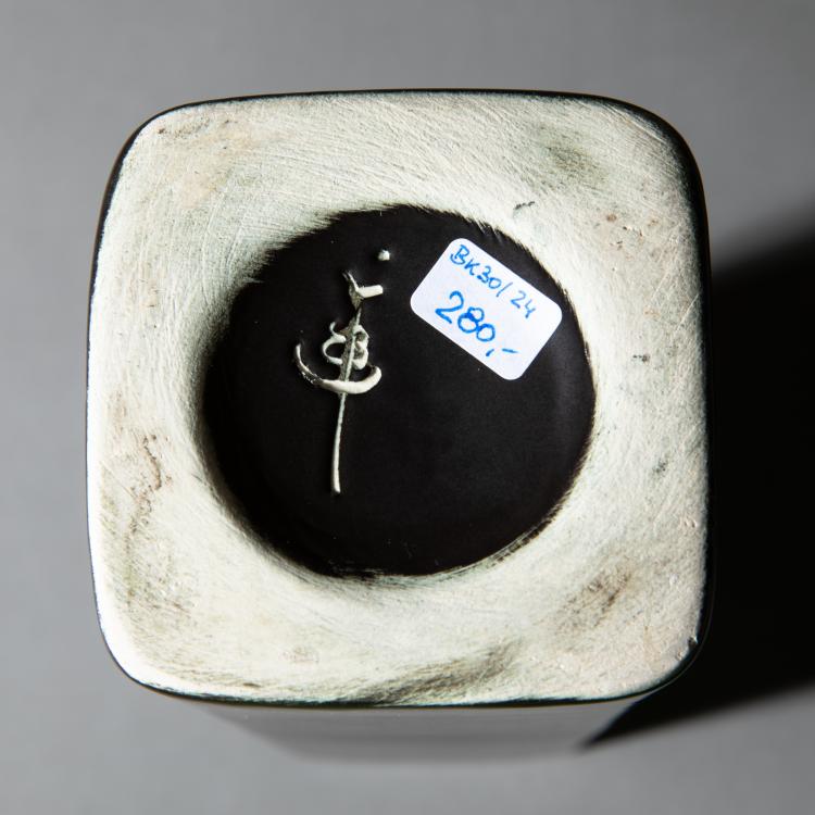 Bild 8 zu Objekt, Four ceramic vessels, Jan Bontjes van Beek, K-16O 118