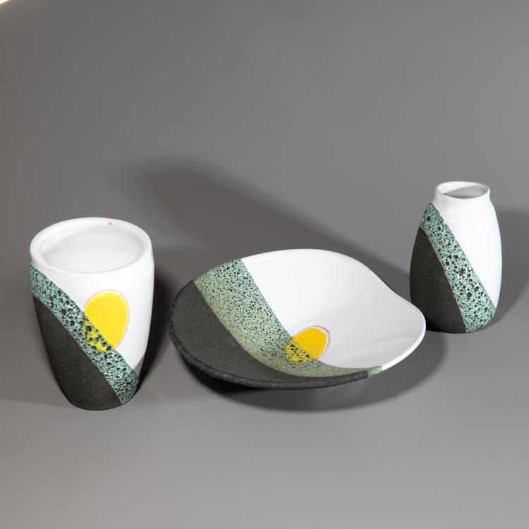 Hauptbild zu Objekt, Two vases and a bowl for the de Bijenkorf department store, Ettore Sottsass, Bitossi, Montelupo, de Bijenkorf, K-16B 773
