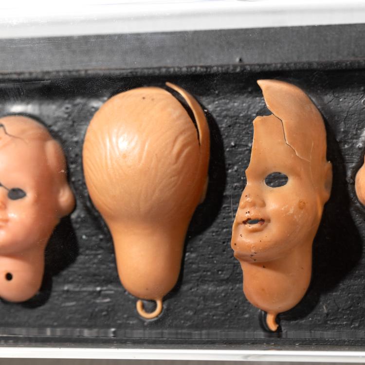 Bild 2 zu Objekt, 'Eins rechts - eins links' (Vor+R&uuml;ckw&auml;rts), 1963/64, Adolf Luther, K-16B 419