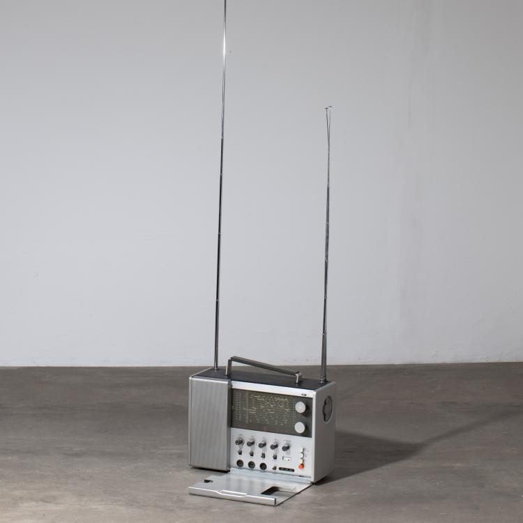 Bild 1 zu Objekt, Weltenempf&auml;nger Modell Station T 1000, Dieter Rams, Braun, K-15O 28