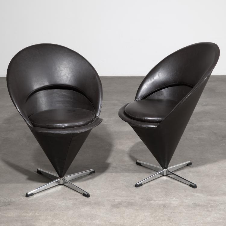 Hauptbild zu Objekt, 2 Cone Chairs / T&uuml;tenst&uuml;hle, Verner Panton, Gebr&uuml;der Nehl, K-16O 42