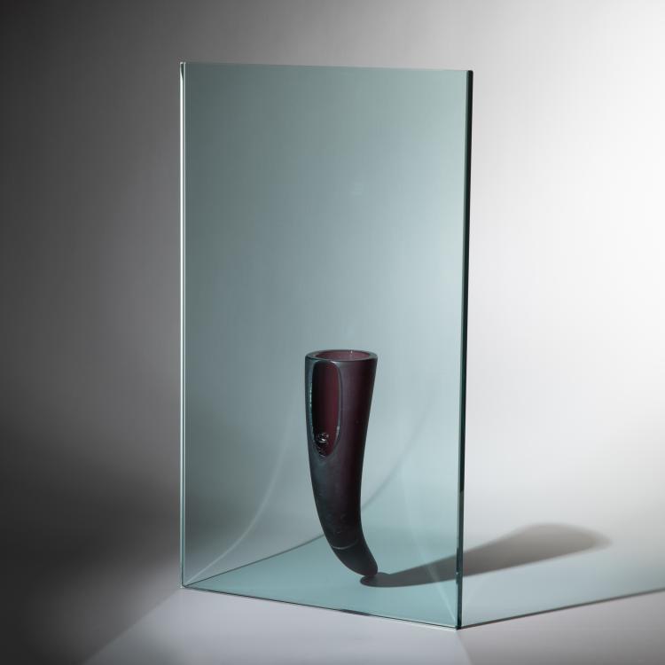 Bild 5 zu Objekt, Gro&szlig;e, limitierte Vase Modell Une &Eacute;tranget&eacute; contre un mur, Philippe Starck, Daum, Paris, K-16B 821