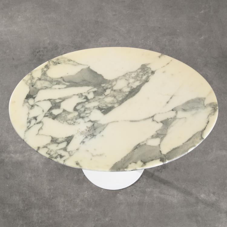 Bild 2 zu Objekt, Ovaler Beistelltisch aus der Tulip Serie, Eero Saarinen, knoll international, K-16B 666