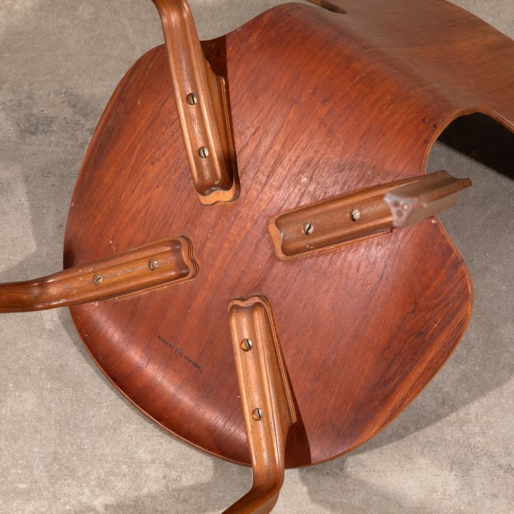 Bild 4 zu Objekt, Schichtholz Stuhl Modell Grand Prix, Arne Jacobsen, Fritz Hansen, K-16O 109