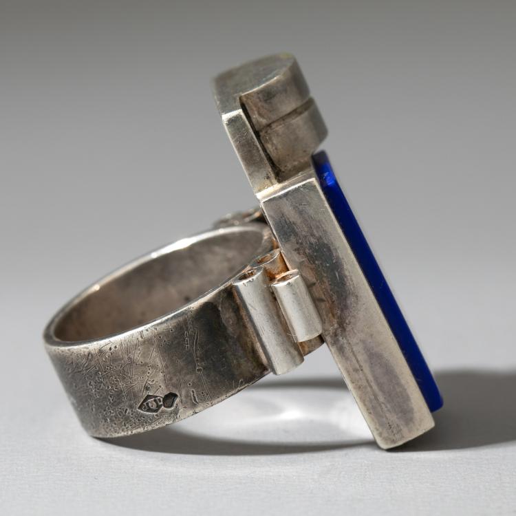 Bild 1 zu Objekt, Kubistischer Ring mit Achat, um 1935, Jean Despr&eacute;s, Despr&eacute;s, Jean, Avallon, K-16A 147