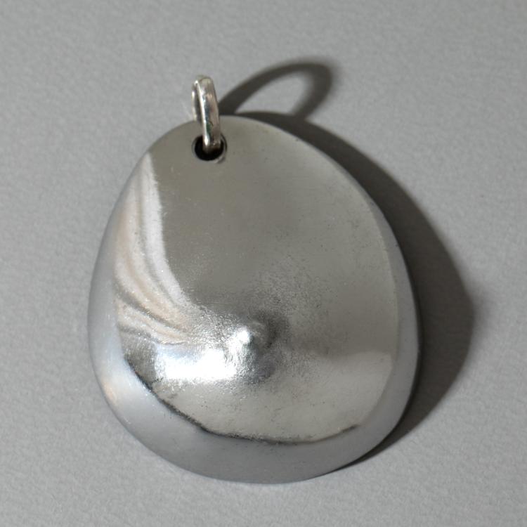 Bild 1 zu Objekt, Anh&auml;nger, Modell Le Sein, C&eacute;sar Baldaccini (C&eacute;sar), K-16A 153