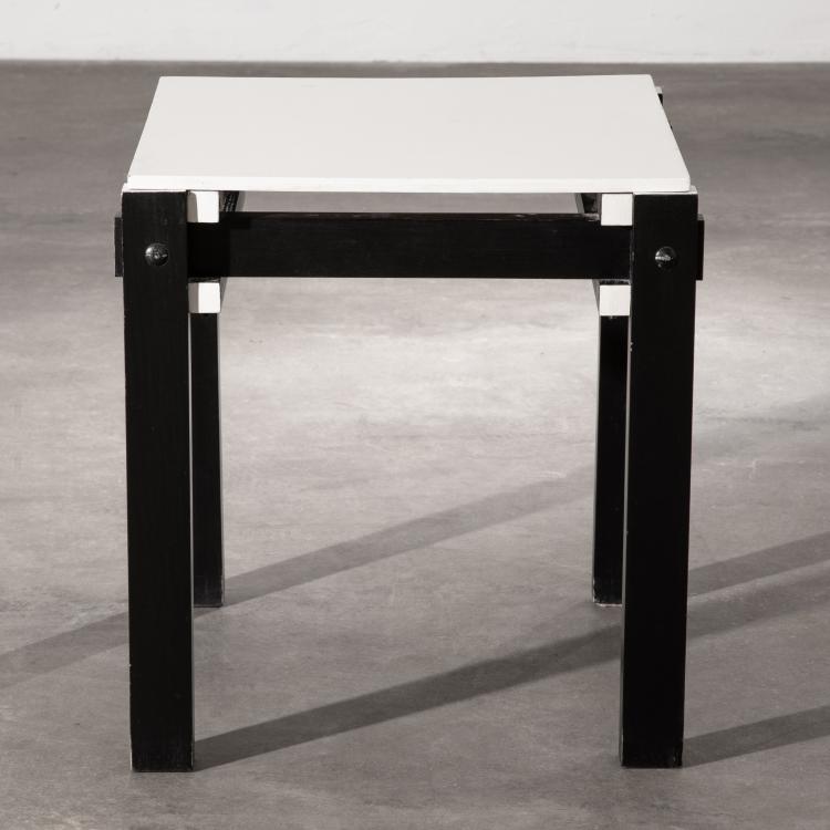 Bild 1 zu Objekt, Hocker Modell Military Stool von H. G. M. G.A.v.d. Groenekan, Gerrit Rietveld, H. G. M. G.A.v.d. Groenekan, K-16B 624