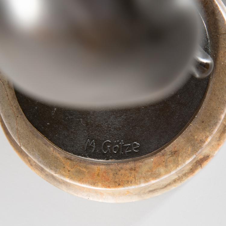 Bild 3 zu Objekt, Bronzefigur eines leicht gebeugten Frauenaktes, um 1900, K-16B 285