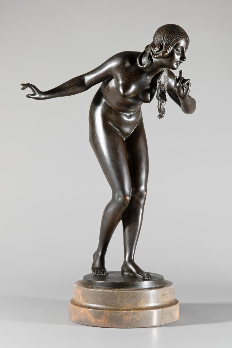 Bild 5 zu Objekt, Bronzefigur eines leicht gebeugten Frauenaktes, um 1900, K-16B 285