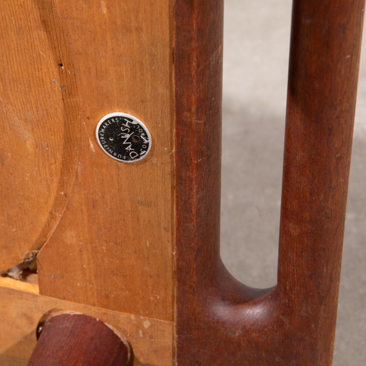 Bild 3 zu Objekt, Hocker / Fu&szlig;hocker Modell AP-29, Hans J. Wegner, A. P. Stolen, K-16B 679