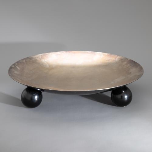Tripod bowl from the special exhibition Bauhaus_Sachsen at the Grassi Museum