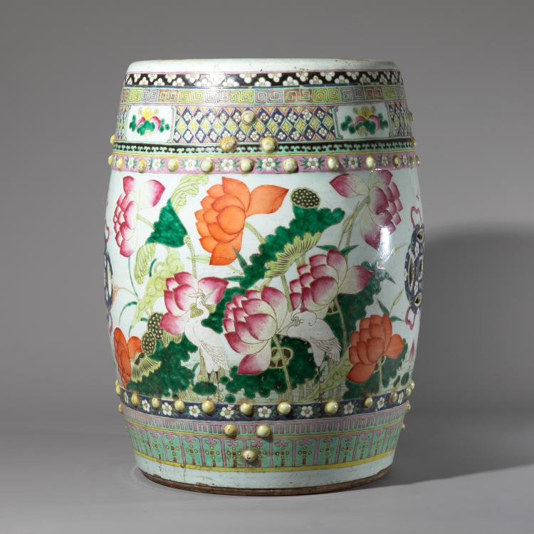 Bild 2 zu Objekt, Famille rose-Gartenhocker, K-16A 12