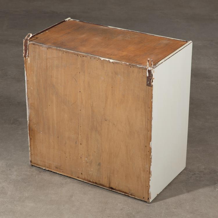 Bild 3 zu Objekt, Sch&uuml;ttenschrank einer Frankfurter K&uuml;che, Margarete Sch&uuml;tte-Lihotzky, Haarer Hanau a. M., K-16B 539