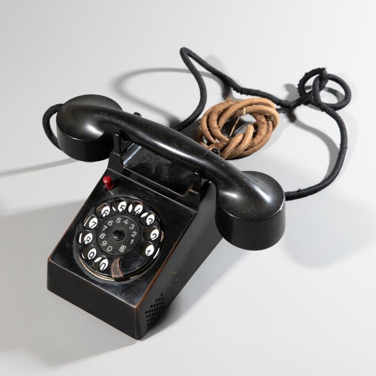 Hauptbild zu Objekt, Bauhaus Telefon Fuld Modell Frankfurt, Marcel Breuer, Ausf&uuml;hrung H. Fuld & Co., K-16B 538