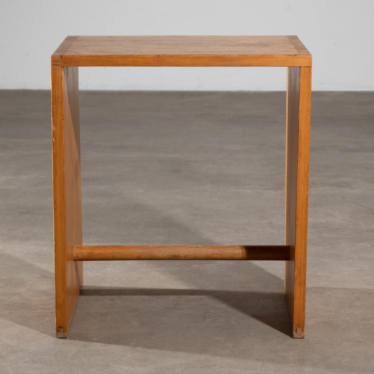 Bild 1 zu Objekt, Ulmer Hocker, Max Bill,Hans Gugelot, K-16B 564