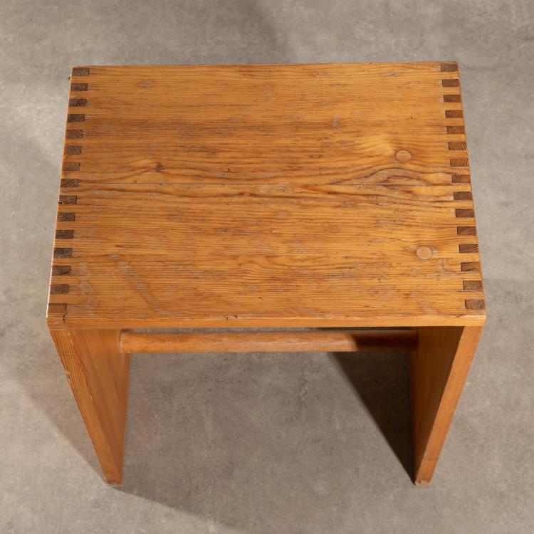 Bild 2 zu Objekt, Ulmer Hocker, Max Bill,Hans Gugelot, K-16B 564