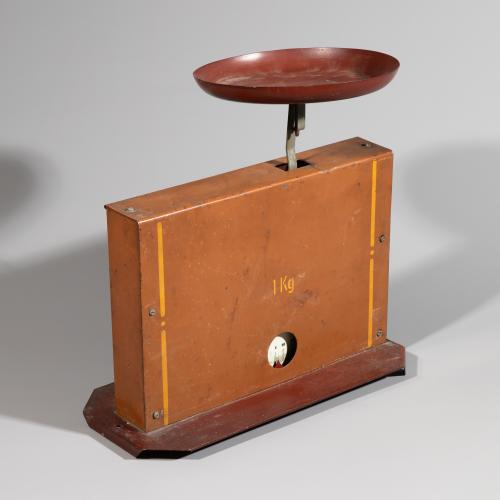 Scales / letter scales from the 1920/30s