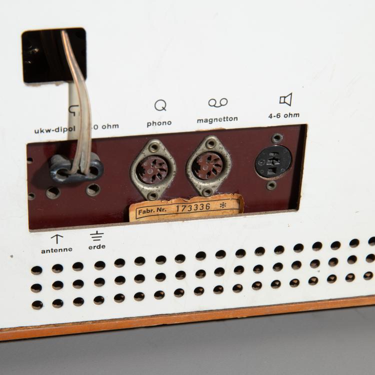 Bild 4 zu Objekt, Tischradio Modell RT 20 / Tischsuper RC 31, Dieter Rams, Braun, K-16B 571