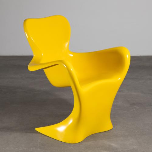 Sehr seltener Armlehnstuhl aus einer Kleinserie