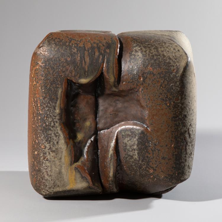 Bild 2 zu Objekt, Kubistische Vase, 'Stein', Dieter Crumbiegel, K-16A 224