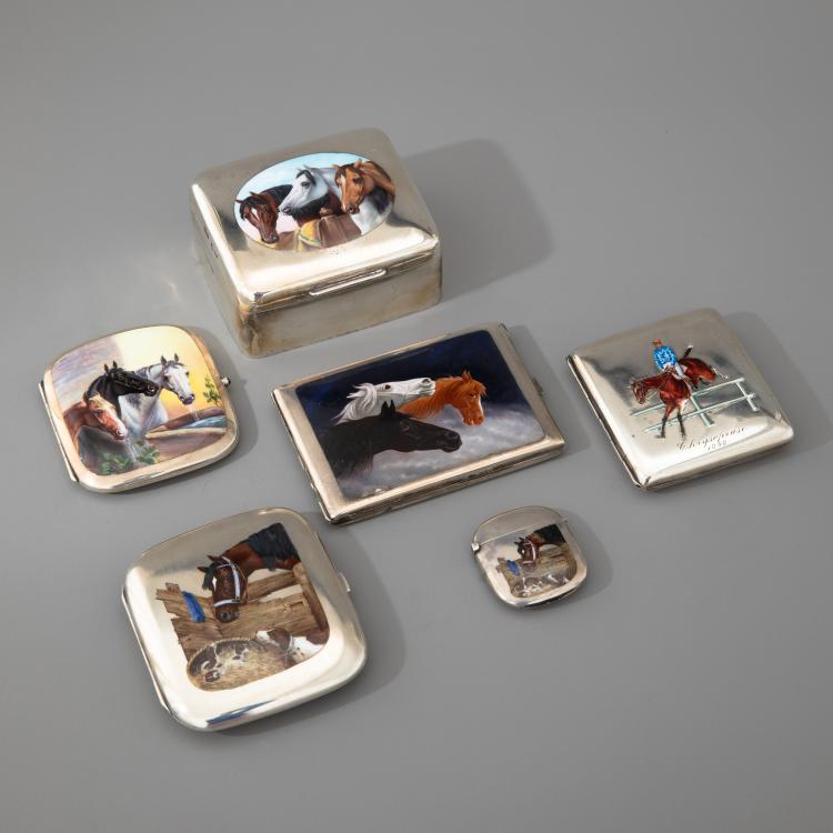 Hauptbild zu Objekt, 6 Silberetuis mit Pferdedarstellungen, K-16A 115